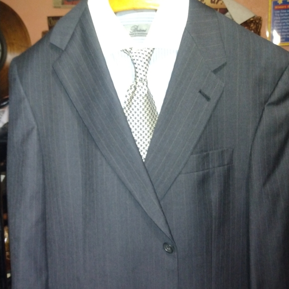 Hart Schnaffner &Marx Gray Pinstripe 2Btn/1Vents Suit Size 44R 38W/32Inseam - Picture 9 of 10